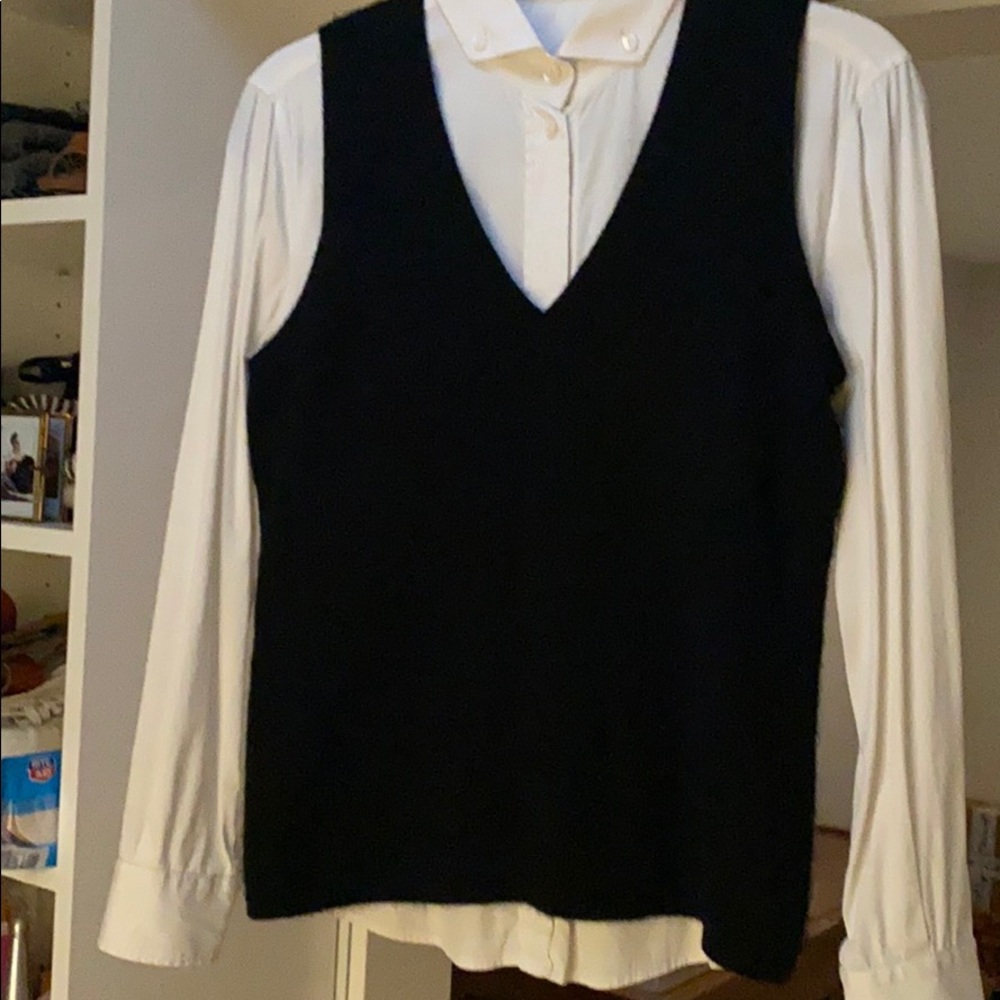 Malo Women’s cozy cashmere black vest